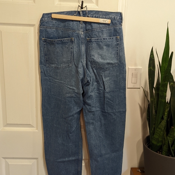 NWT barrel style high-waist mom jeans light wash TALL - Picture 5 of 6